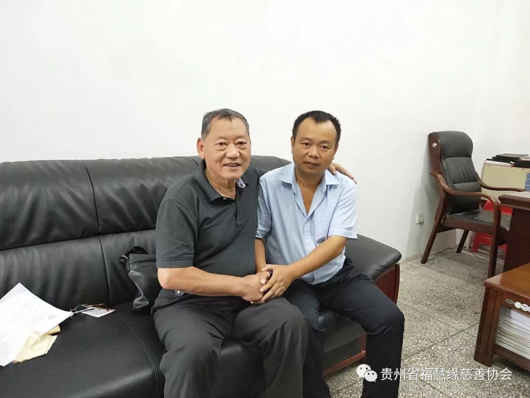 貴州省?；劬壌壬茀f會名譽會長毛承清到銅仁市教育部門調研